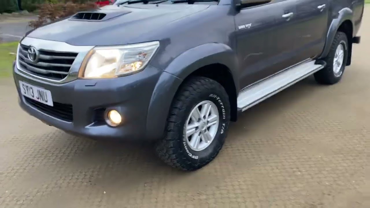 Toyota Hilux 2.5 D-4D HL3 Pickup 4dr Diesel Manual 4WD Euro 5 (144 ps)