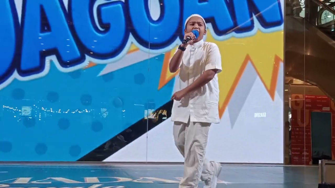 Husain Prawiro - Jagoan (Fancam at Gajah Mada Plaza)