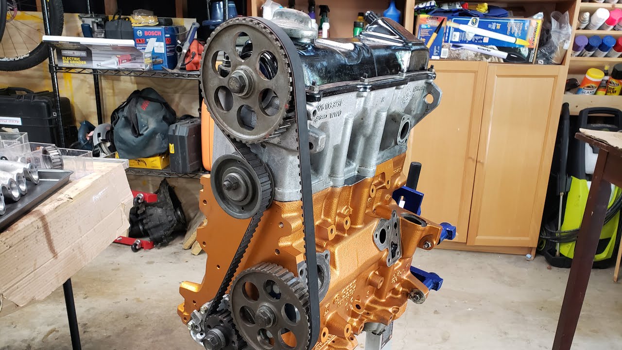 Lemons car VW GTI Mk1 cylinder head install