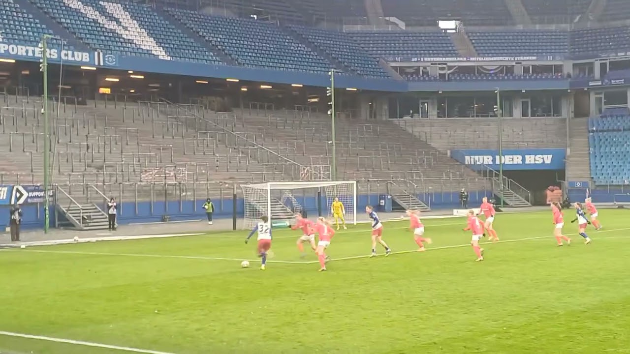 HSV Frauen Bundesliga Saison 25/26 16. Spieltag gegen Freiburg am 1.2.2026 (9)