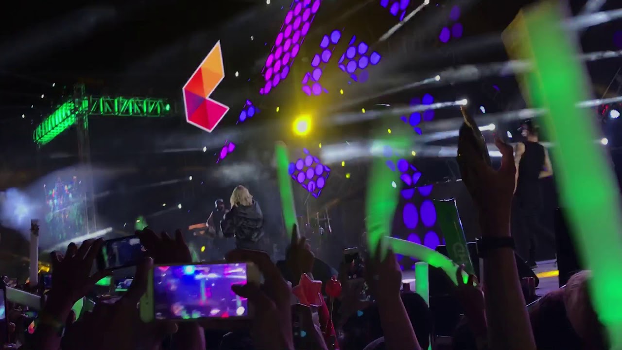 Smart Mega Concert Queen CL Dec09 2017