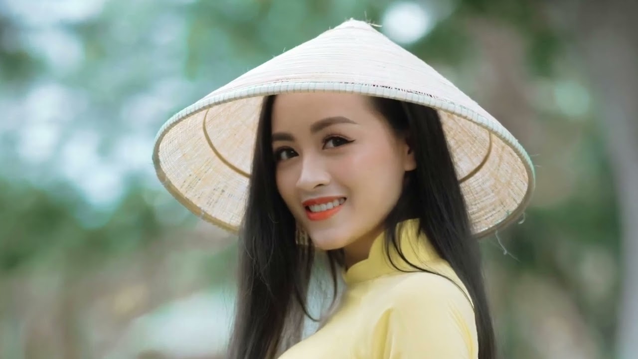 Phụ nữ Việt Nam trong tà Áo dài #áodàiviệtnam #quêhươngviệtnam