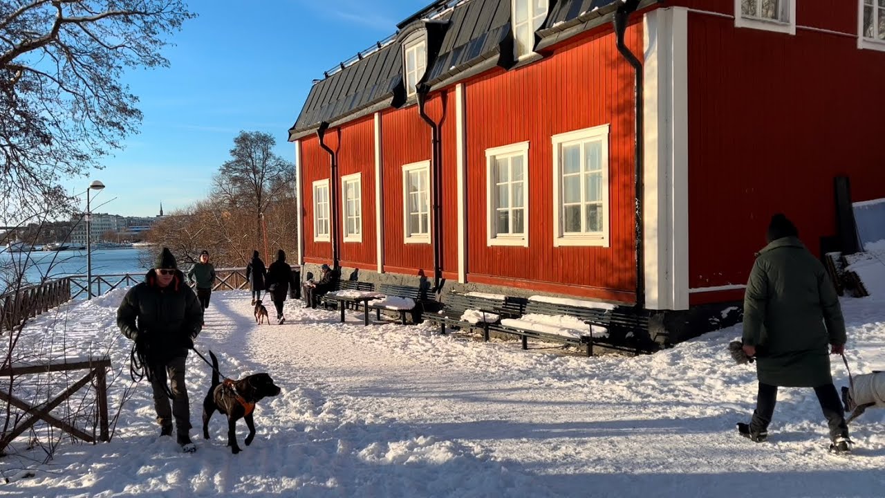 Stockholm Walks: snowy, sunny city shoreline. Marieberg area of Kungsholmen. 4k relaxing walk.