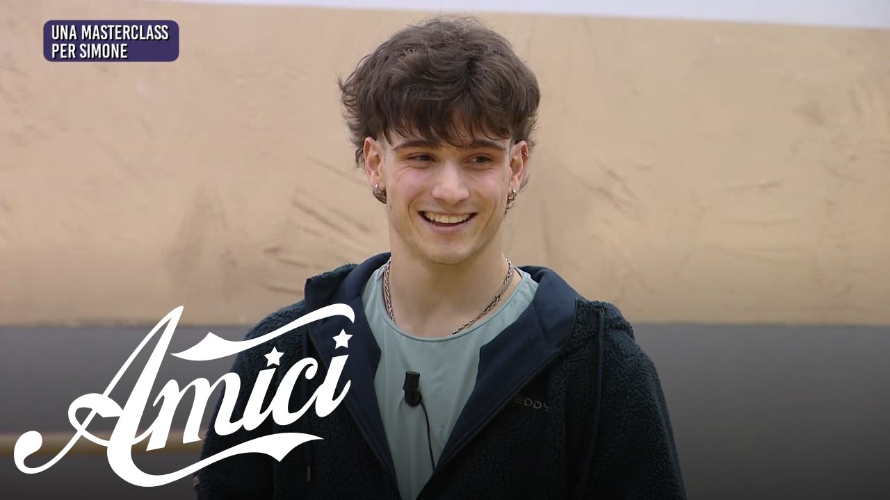 Amici 25 - Una sorpresa per Simone