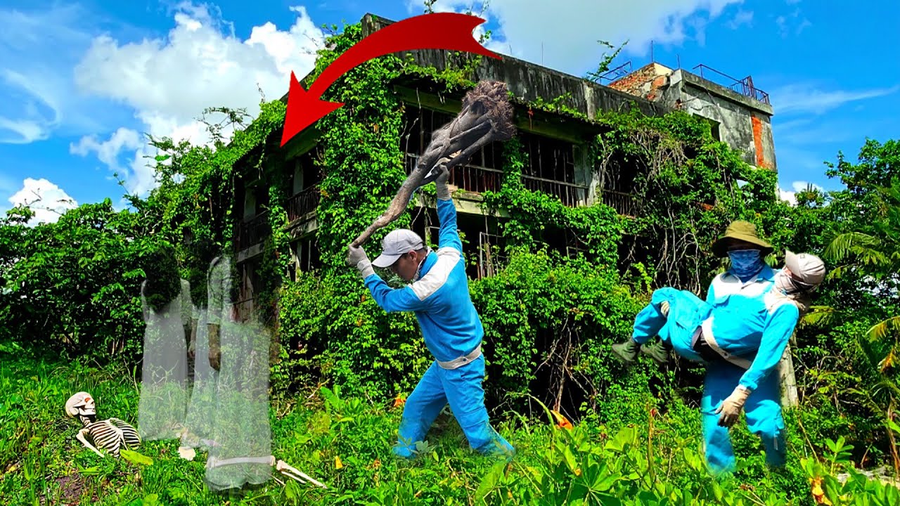 Shocking Truth! 2 Brothers Find Human Skeleton Hidden in Creepy Underground Cave in Abandoned House!