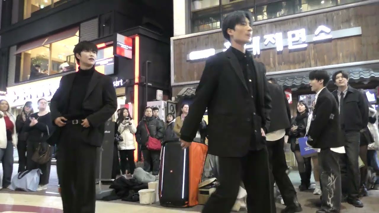 260225 Korean kpop performance team M_OCEAN (모션) - My House (2PM) Hongdae Busking
