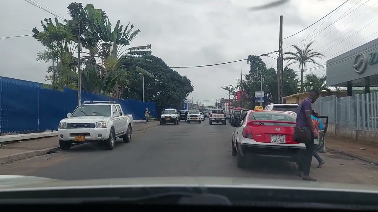 Libreville drive ( Road to Owendo)