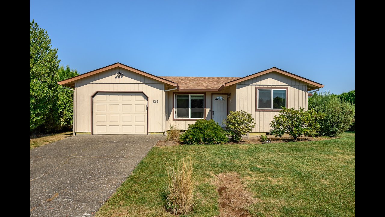 812 S Cypress St, McMinnville, OR 97128