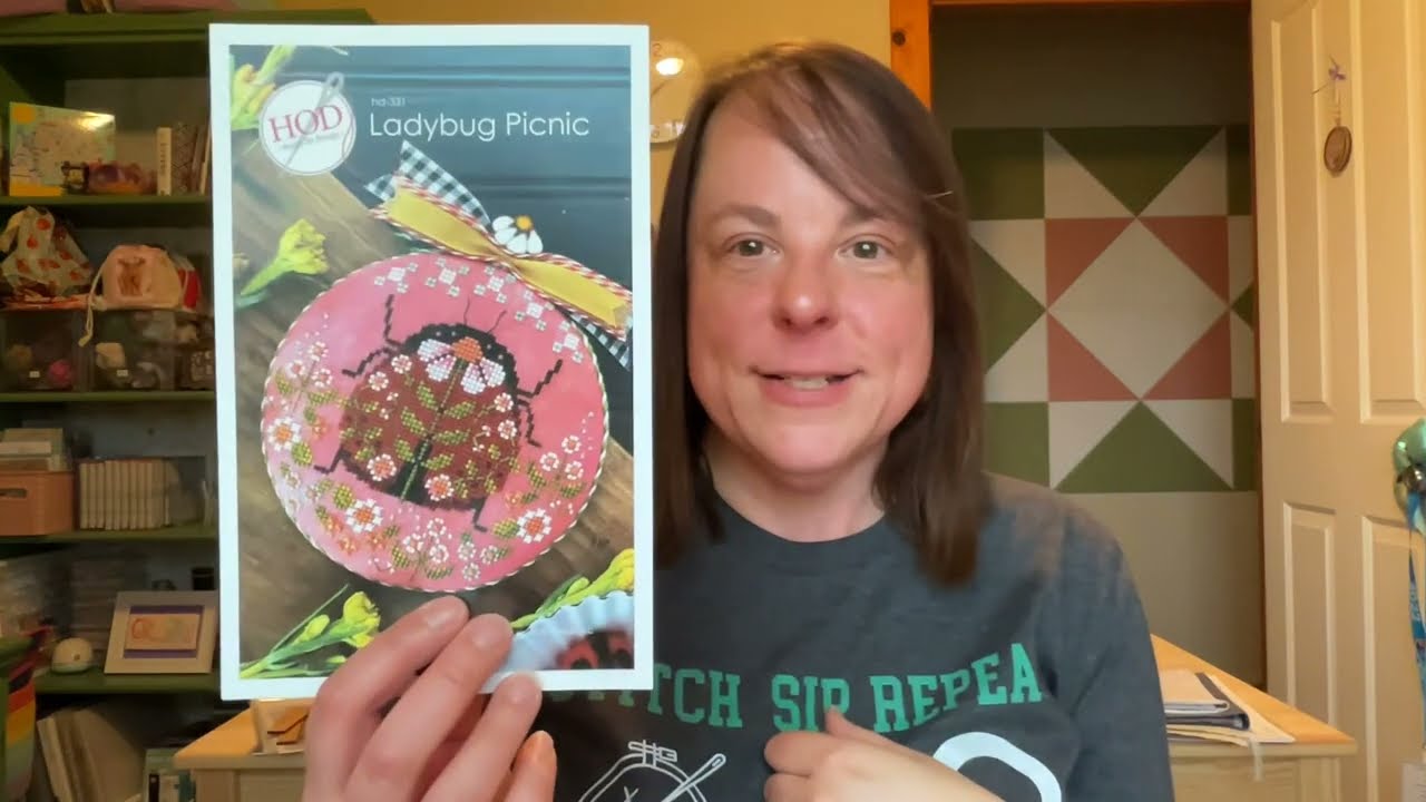 Flosstube 12 - April recap and projects galore