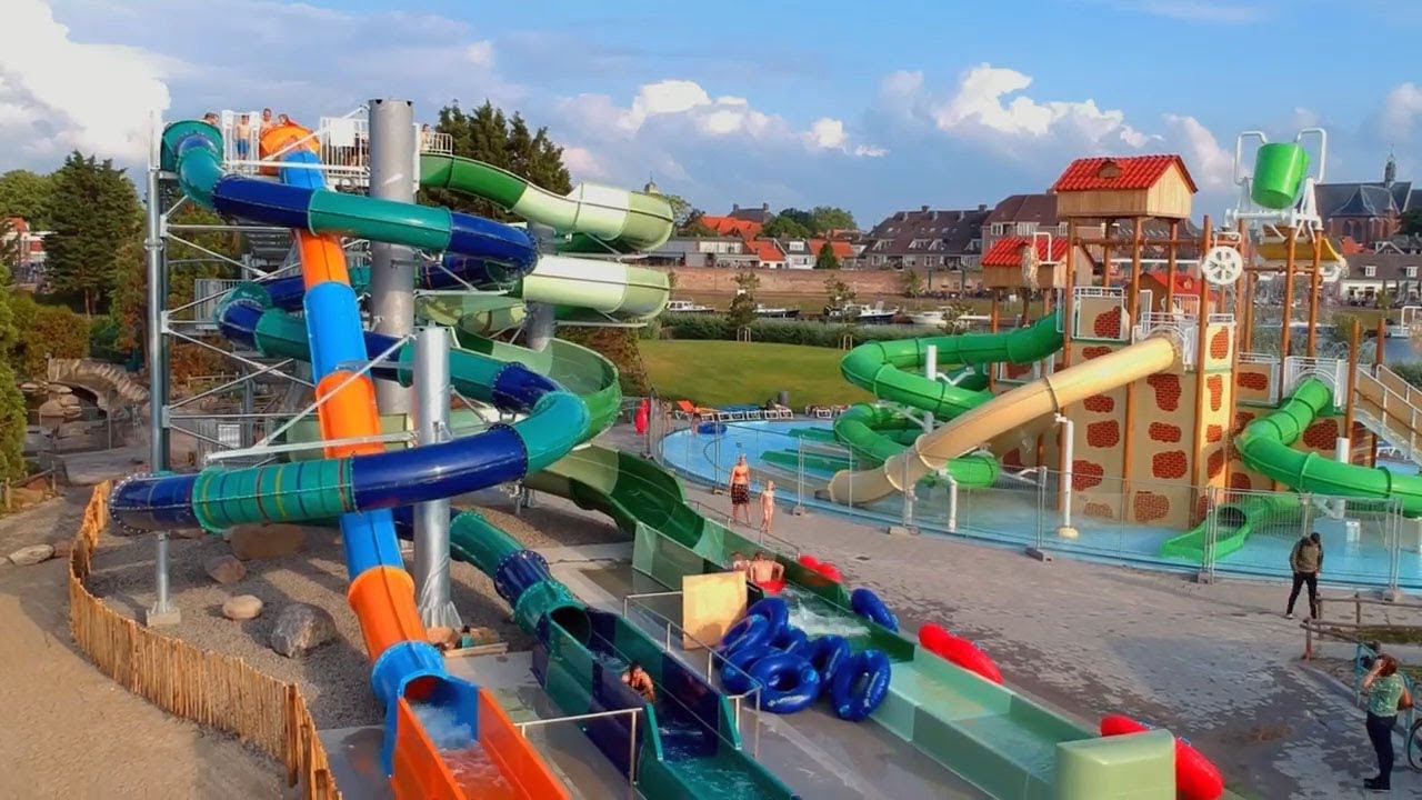 Dolfinarium: nieuwe glijbanen in waterpark Waterpret
