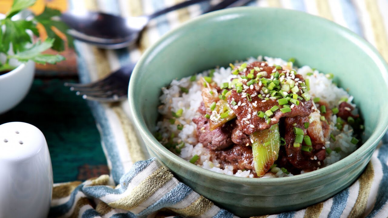 Recette : Yakinikudon (boeuf saut&eacute; &agrave; la sauce soja &agrave; la japonaise)