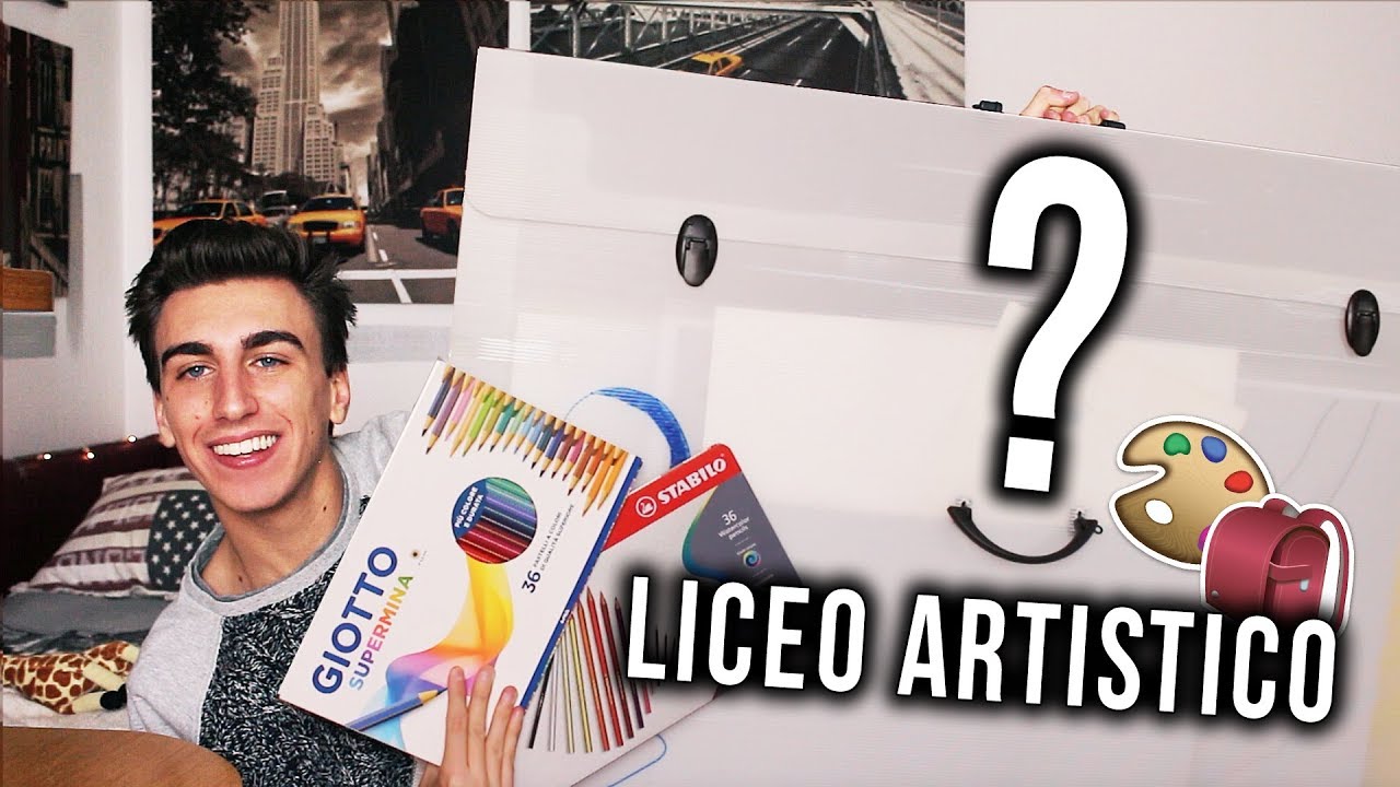 COSA C'È NELLA MIA CARTELLETTA DEL LICEO ARTISTICO ? | Simo's Art