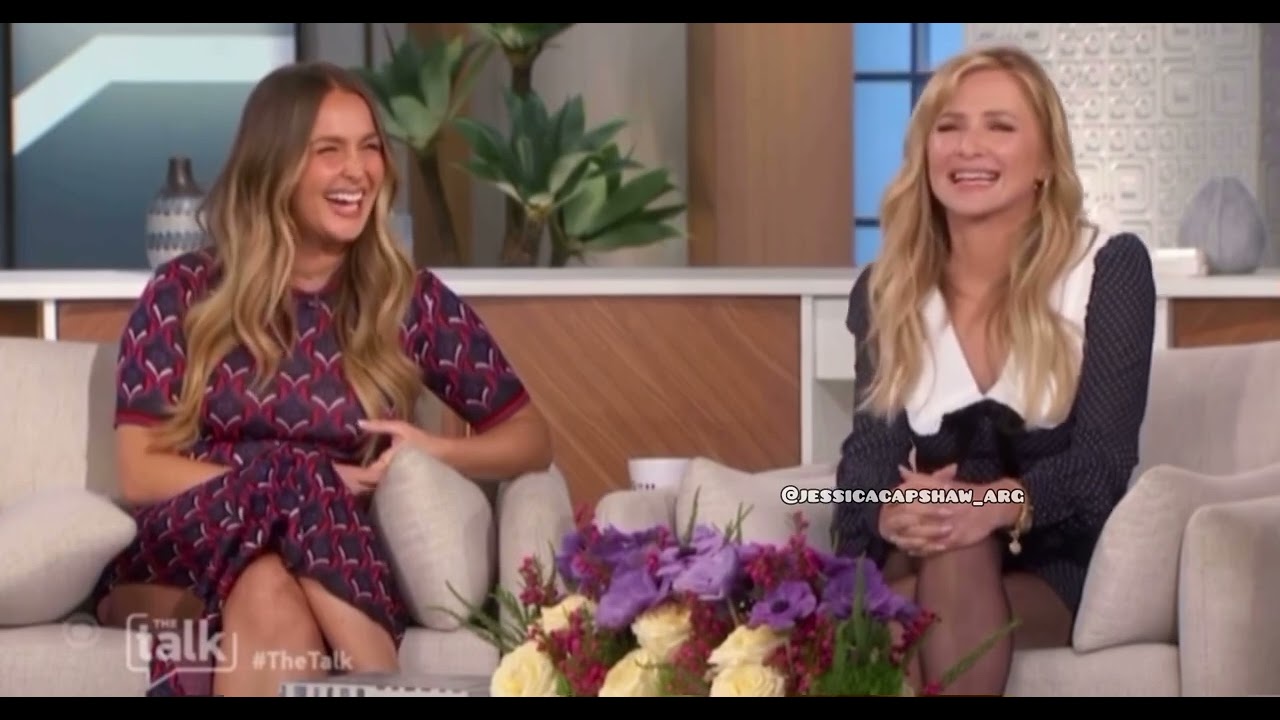 Jessica Capshaw y Camilla Luddington en The Talk
