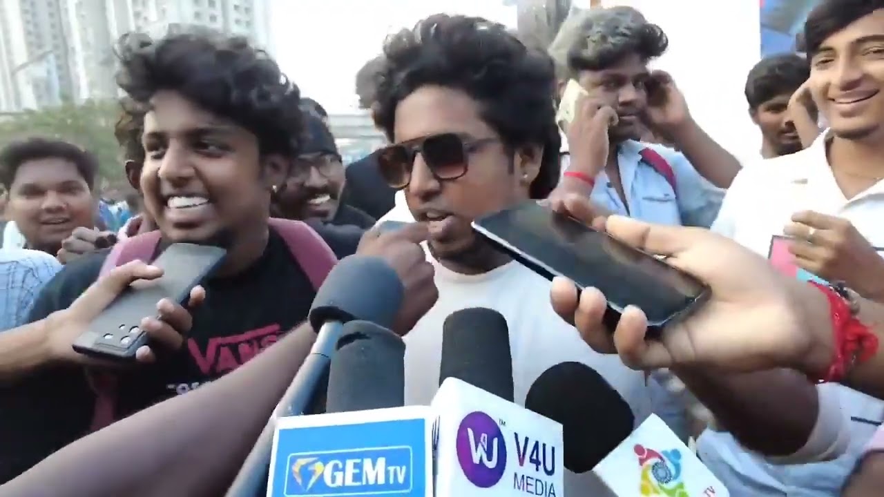 Varisu vs Thunivu 🔥Trending Vijay fan's funny speech | FDFS review | Thunivu review | Varisu Review