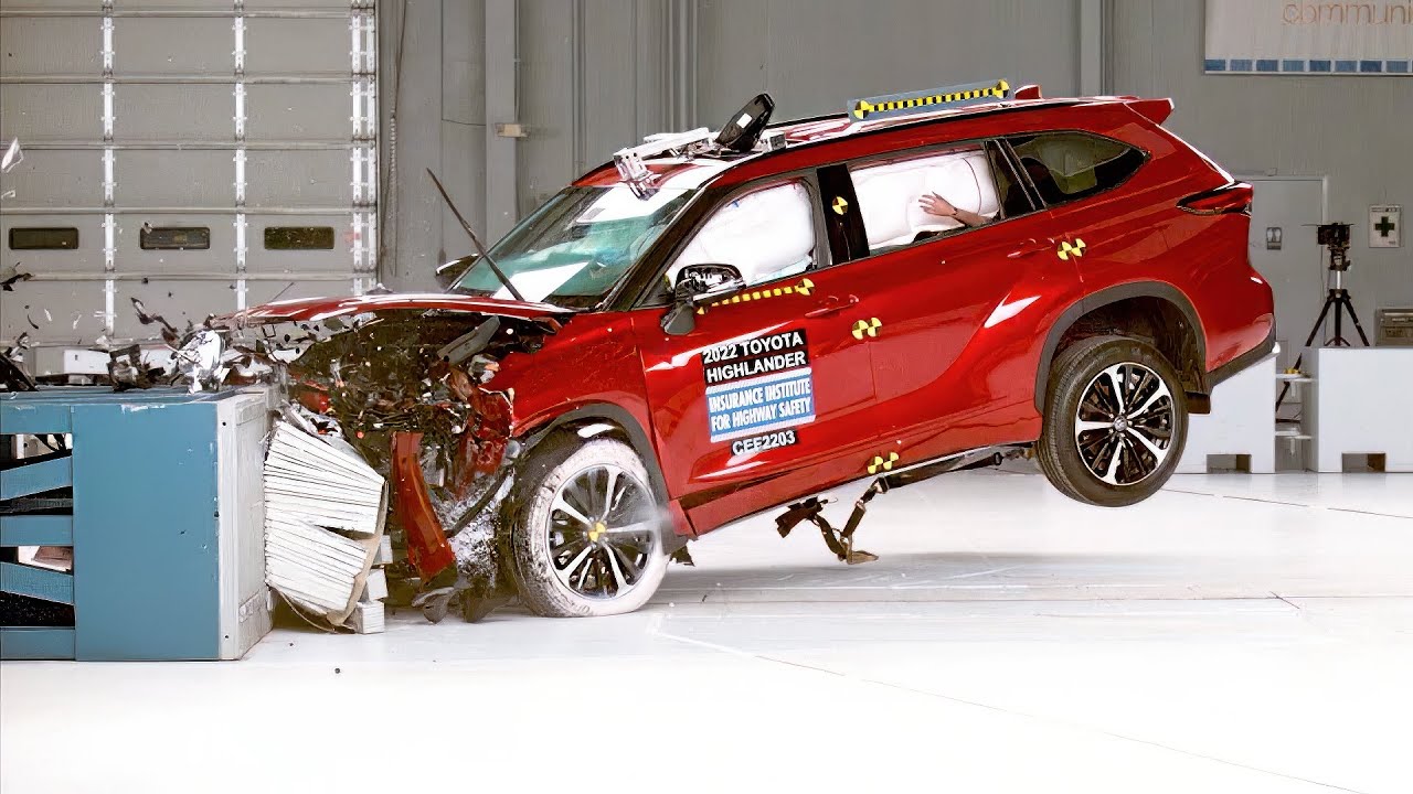 Краш-тест Toyota Highlander