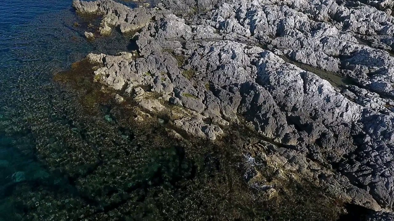 Circeo: le piscinette, punta rossa