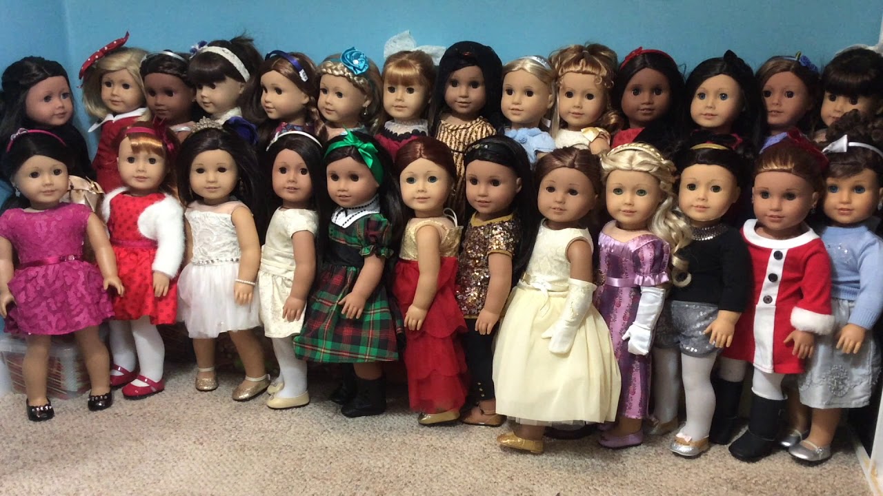 Happy Holidays Dressing my Dolls 2017