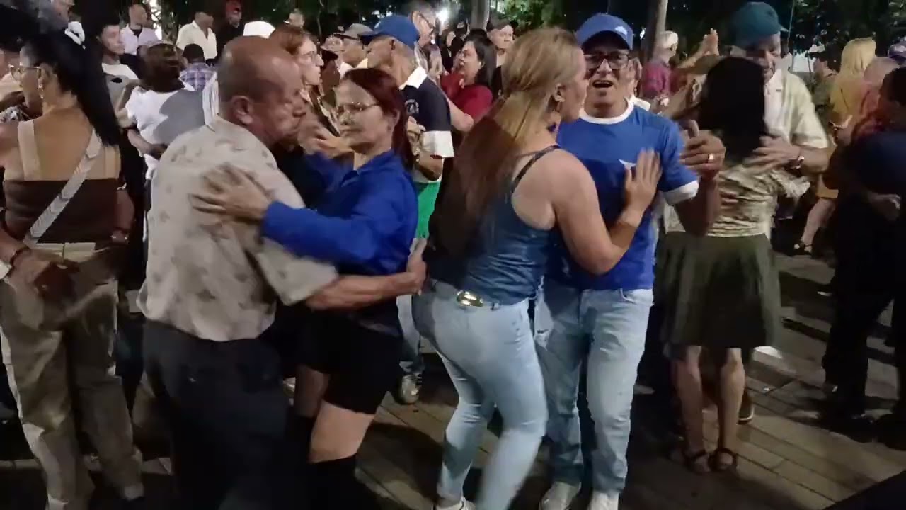 Los integrados parranderos. Noche de amor. Julio 6 2025.