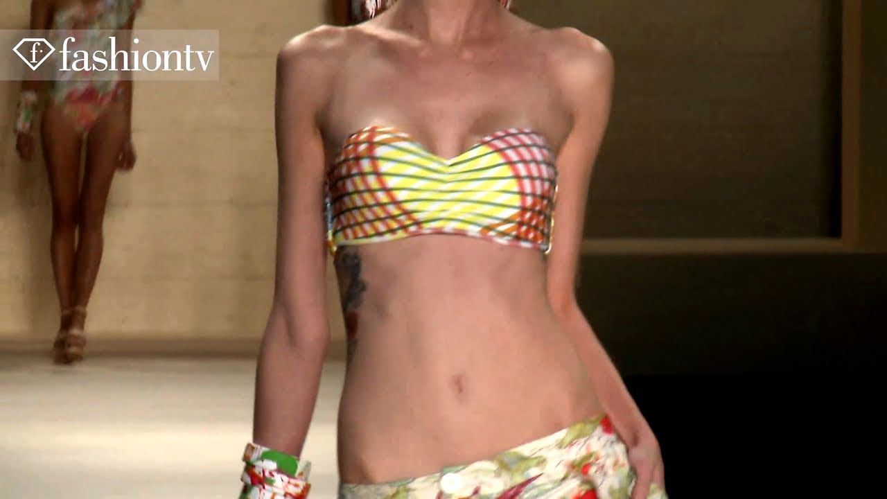 Movimento Bikini Show - Sao Paulo Fashion Week Summer 2012 - FFW Brazil - SPFW | FashionTV - FTV.com