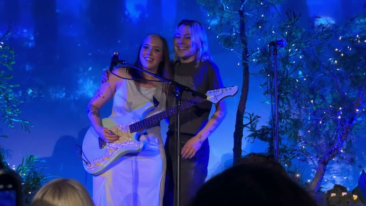 Soccer Mommy, Phoebe Bridgers - The Biggest Lie (Elliott Smith Cover Live 06/04/2024)