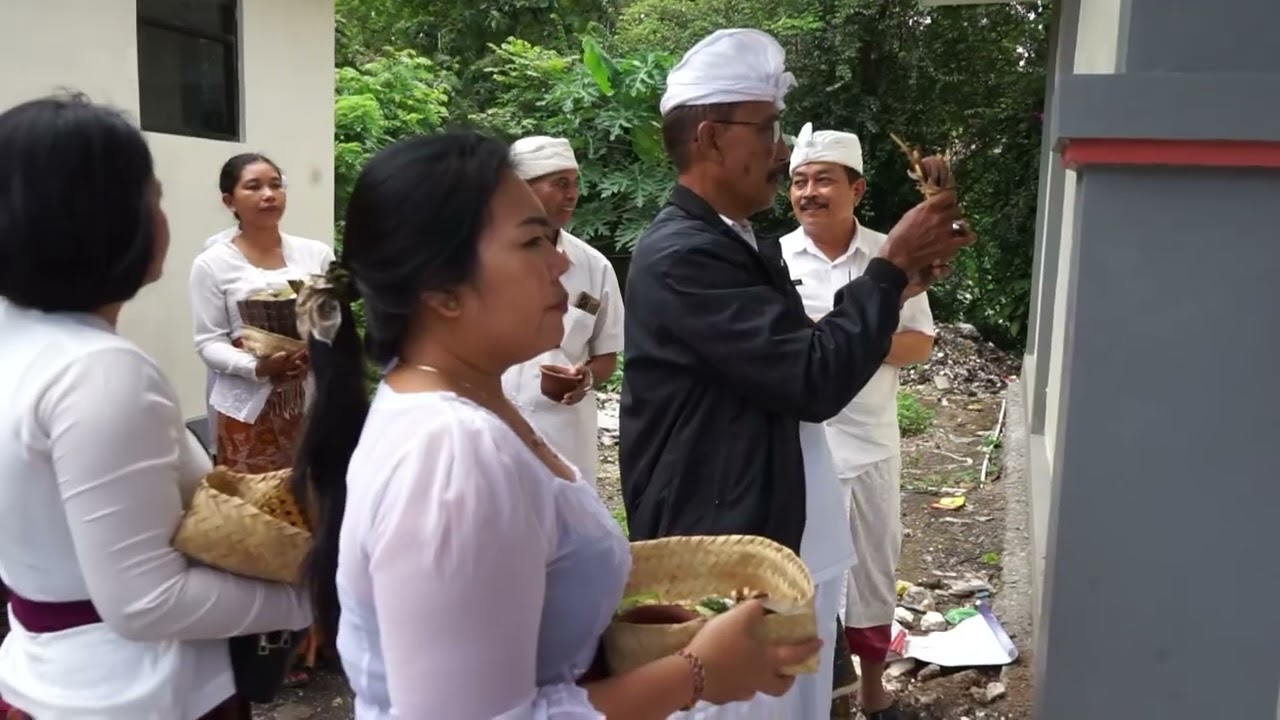 Upacara Melaspas di gedung RPS Teknik Kendaraan Ringan dan RPS DKV &TKJ