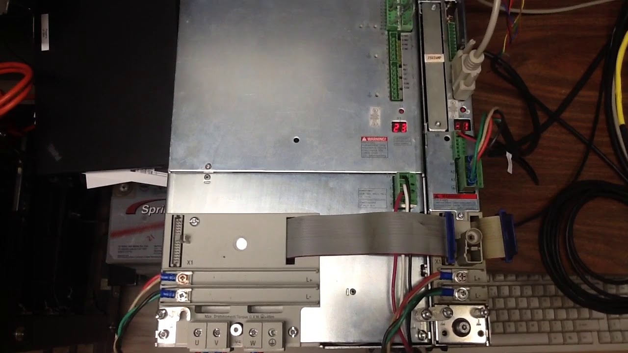 402022 - Indramat Servo Drive DIAX04 - HDS02.2-W040N-HS32-01-FW - 278087-09641