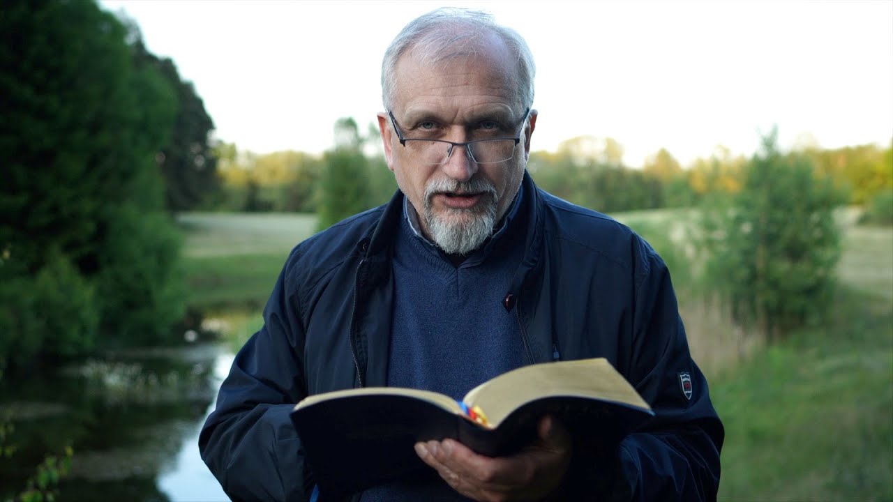 Nie da się kochać w pojedynkę (J 3, 16-18) - 4 06 2023 - Mieczysław Łusiak SJ