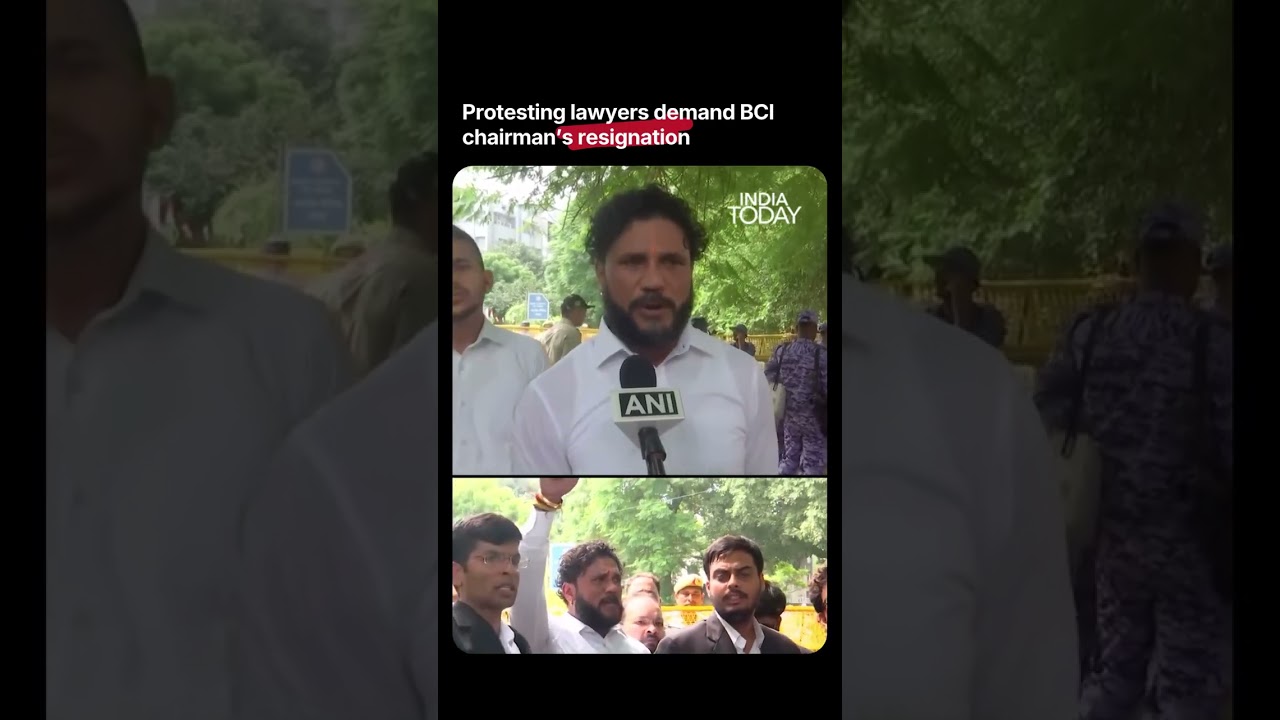 Lawyers Protest Against Bar Council of India, Demand Chairman Manan Mishra&rsquo;s Resignation #cjp