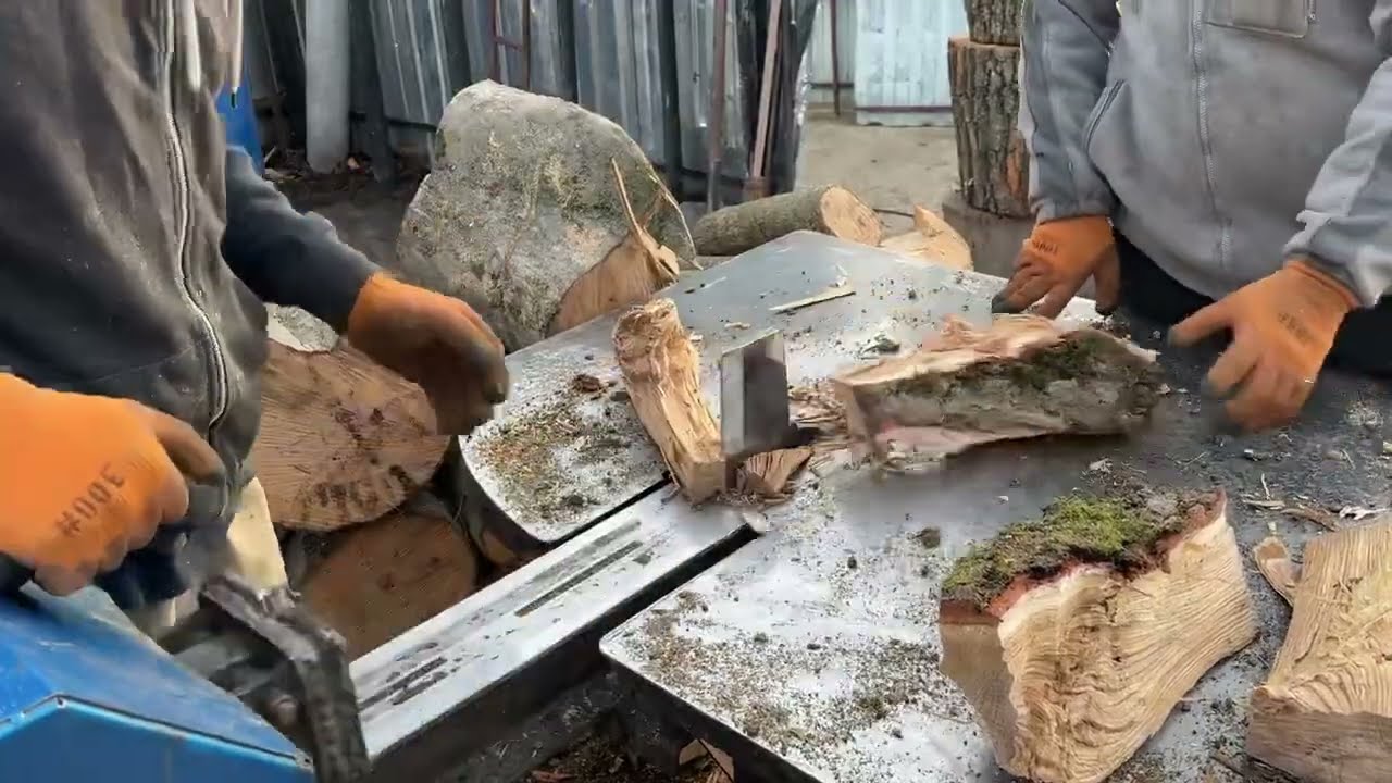 Brutal Log Splitter Station at Full Power