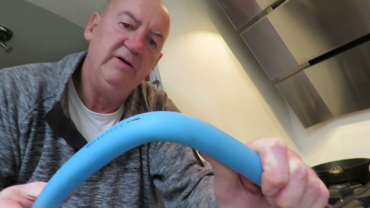 Easy Way To bend Plastic Pipes and Tubes (No Waffle Video)