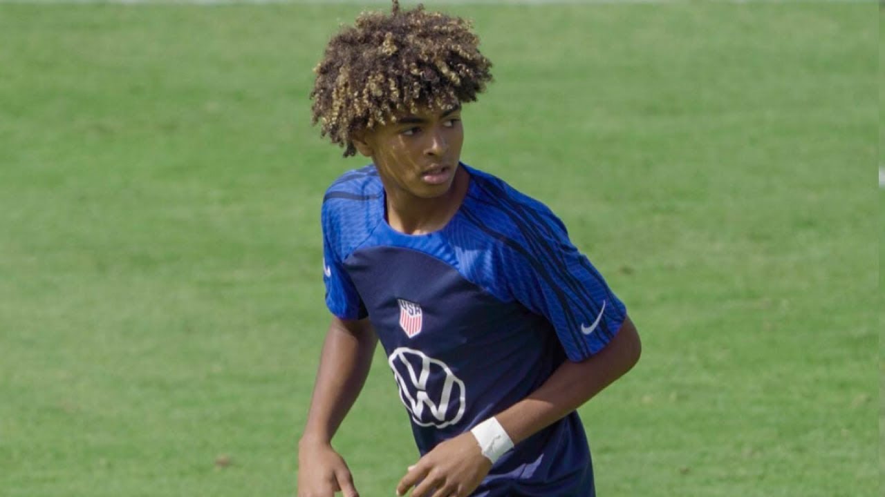 Mathis Albert vs Slovakia U18