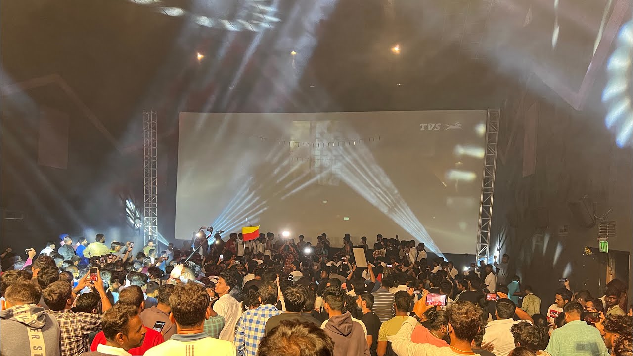 James Craze @FDFS