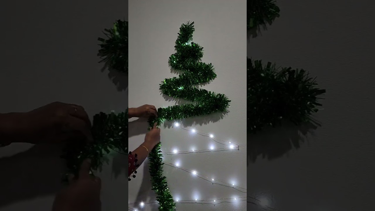 Wall christmas tree, space saving christmas tree decorations,#Holidays #Christmas #diy #decor