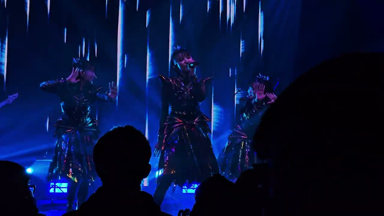 Babymetal - Light and Darkness (Live in Raleigh)