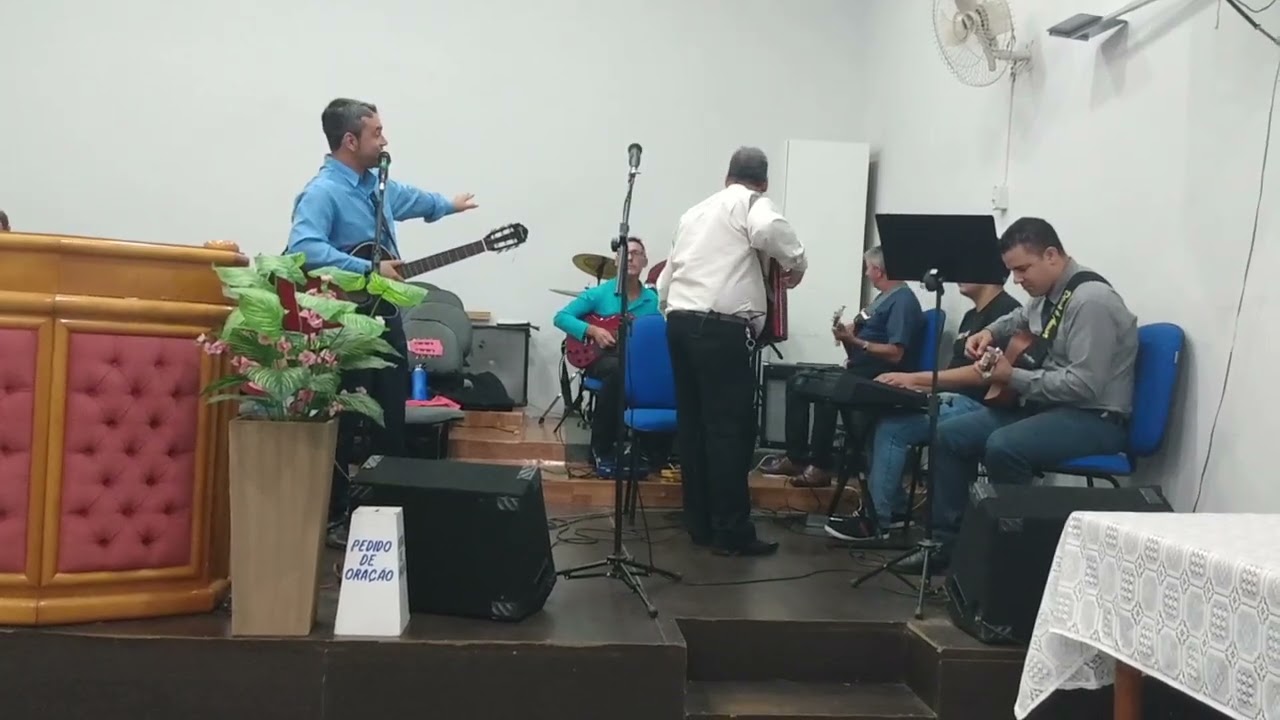 FÉ, EU TENHO FÉ EM JESUS DE NAZARÉ