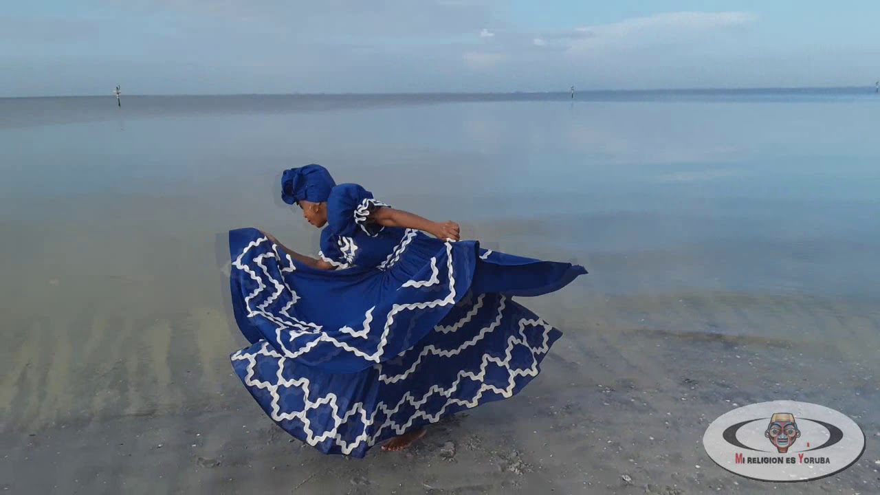 RITA MACIAS LA BELLEZA DE YEMAYA