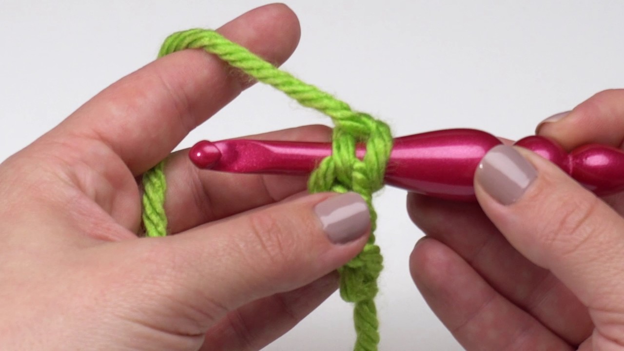 How to Crochet: Single Crochet (Right Handed)