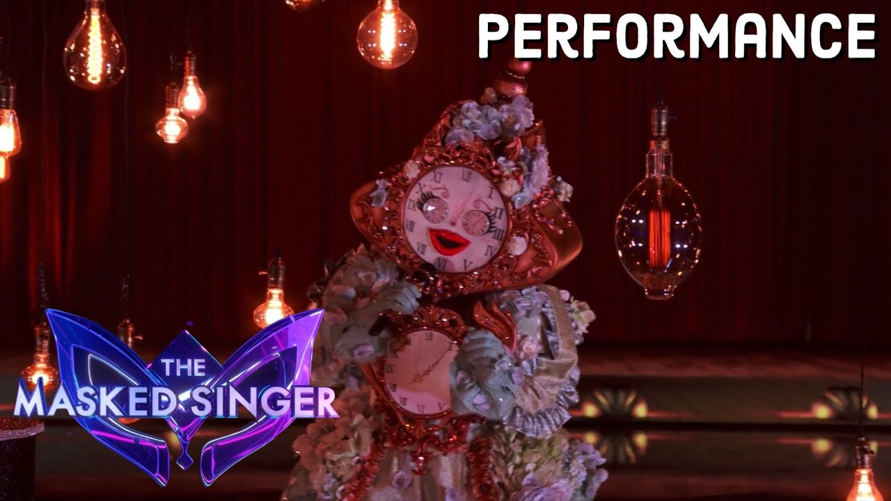 Clock sings &ldquo;Piano Man&rdquo; by Billy Joel | THE MASKED SINGER | SEASON 11