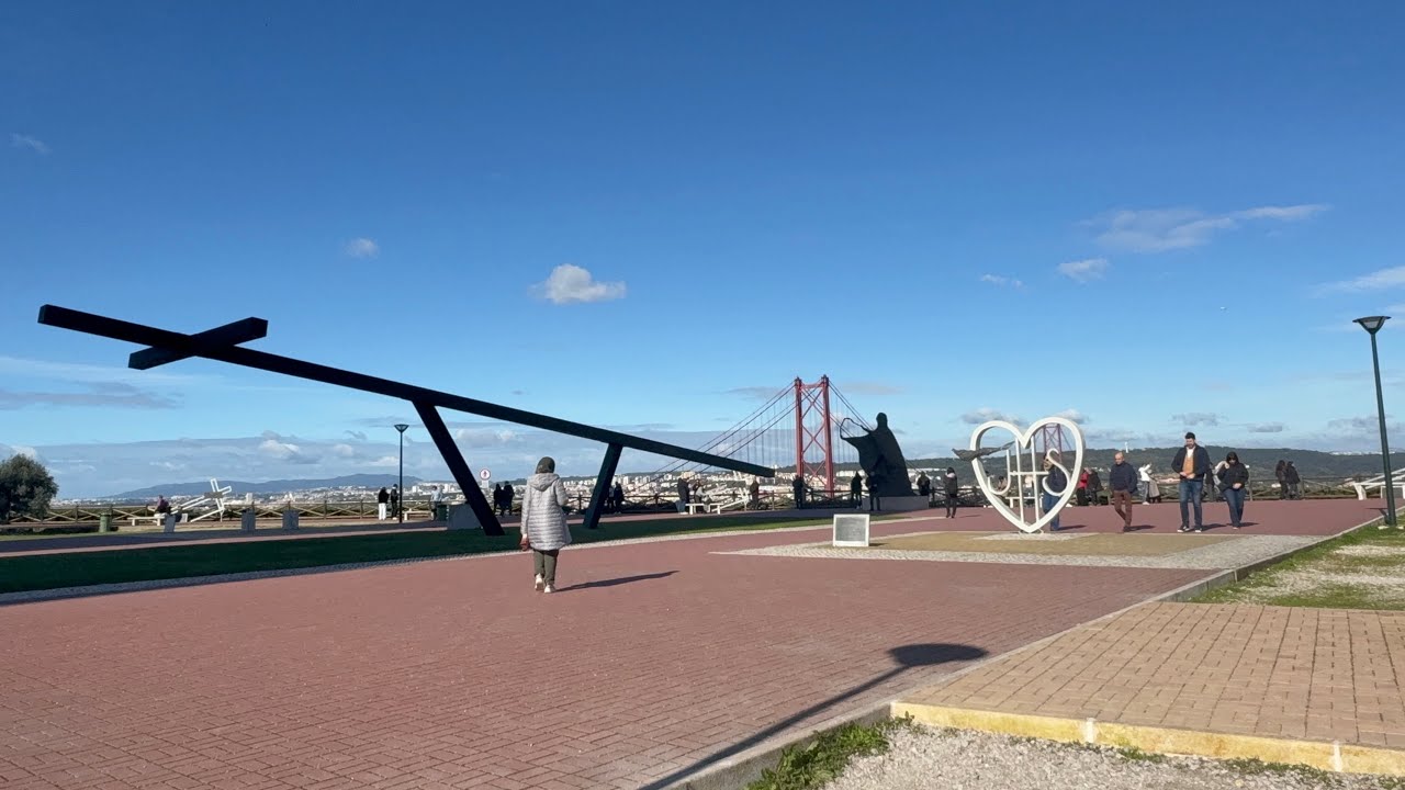 Portugal 173 Almada - Walking to Sanctuary of Christ the King 里斯本大耶蘇｜Rotunda do Christopher Rei｜Pra…