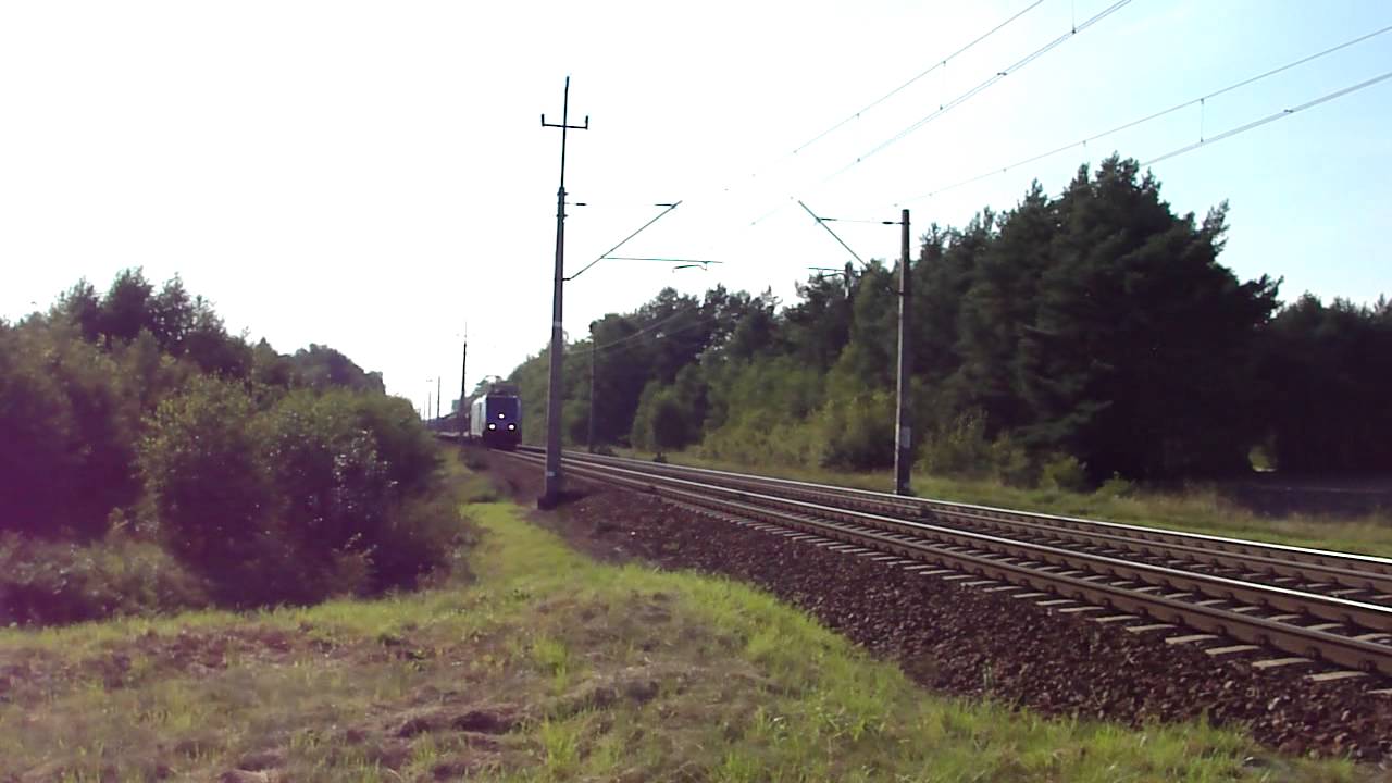 EU43-005 PKP Cargo z pustymi platformamiw kierunku Poznania