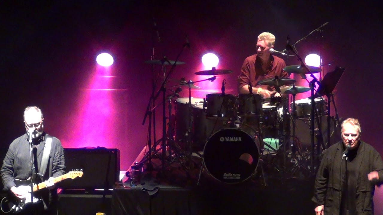Mondo Rock - Summer of 81 live Enmore Theatre 2019