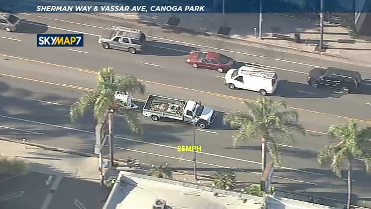 FULL CHASE: Driver of stolen work truck leads police on chase through San Fernando Valley