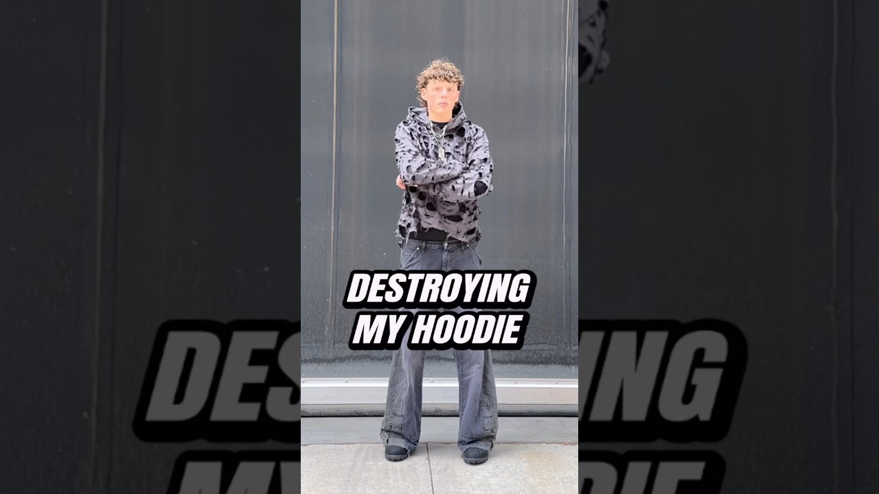 SUPER DISTRESSED HOODIE