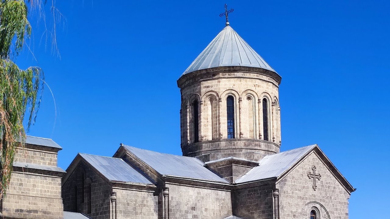 ПРЕКРАСНЫЙ ЦЕРКОВЬ .В ГОРОДЕ ГАВАР