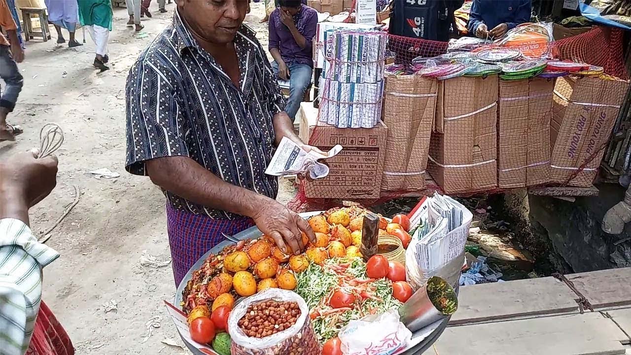 Spicy Egg Chana Bhuna Cooking | Bangladeshi Street Food