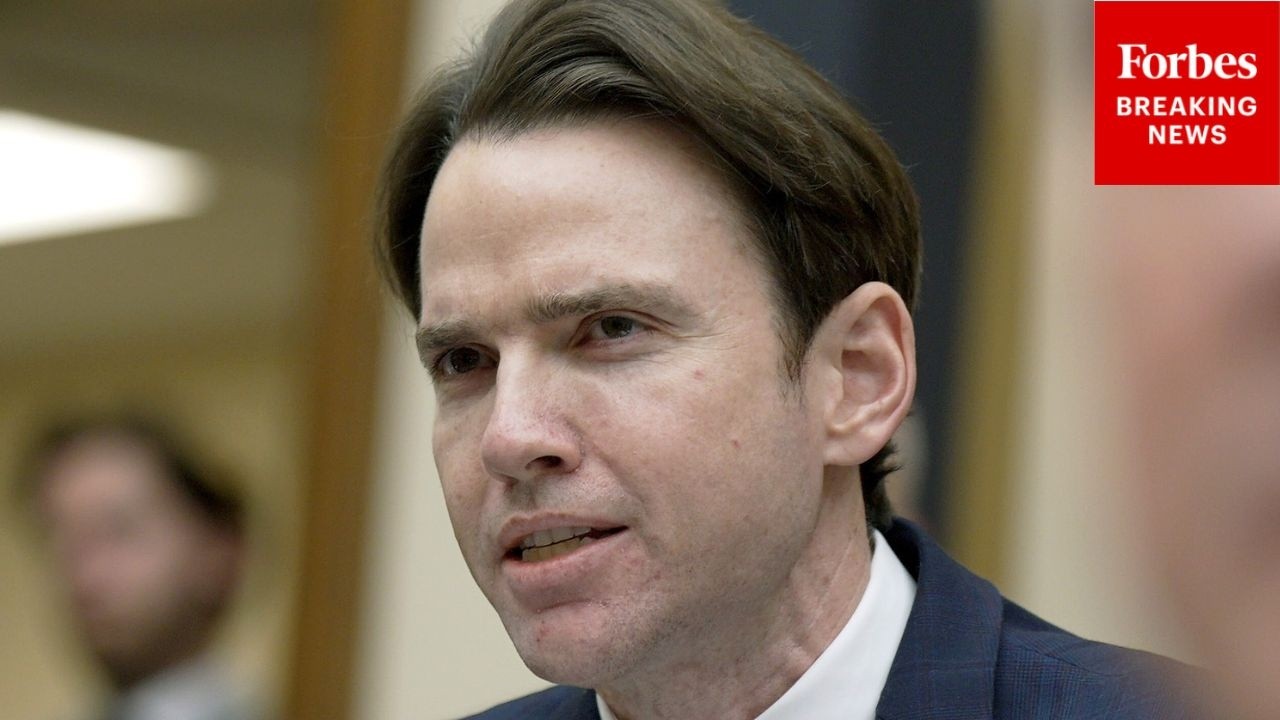 Кевина Кили спросили, как его коллеги отреагировали на то, что он отказался от членства в Республ...