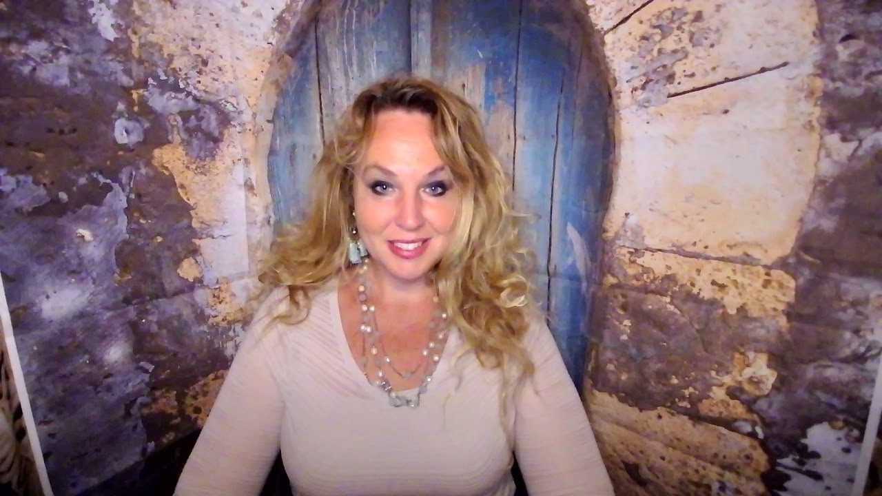 Cancer Tarot: Career, Life & Love...the past held MANY lessons for this bright future!