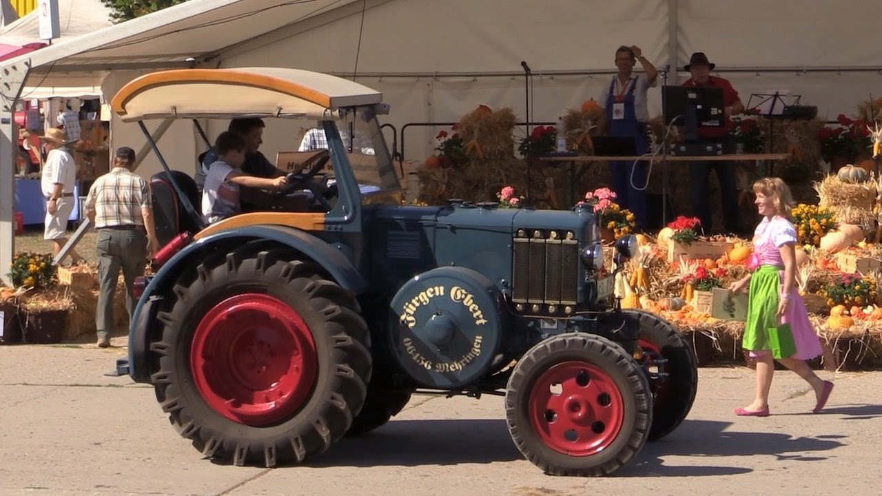 20. Erntefest in Strenzfeld - Traktorenparade - 2016
