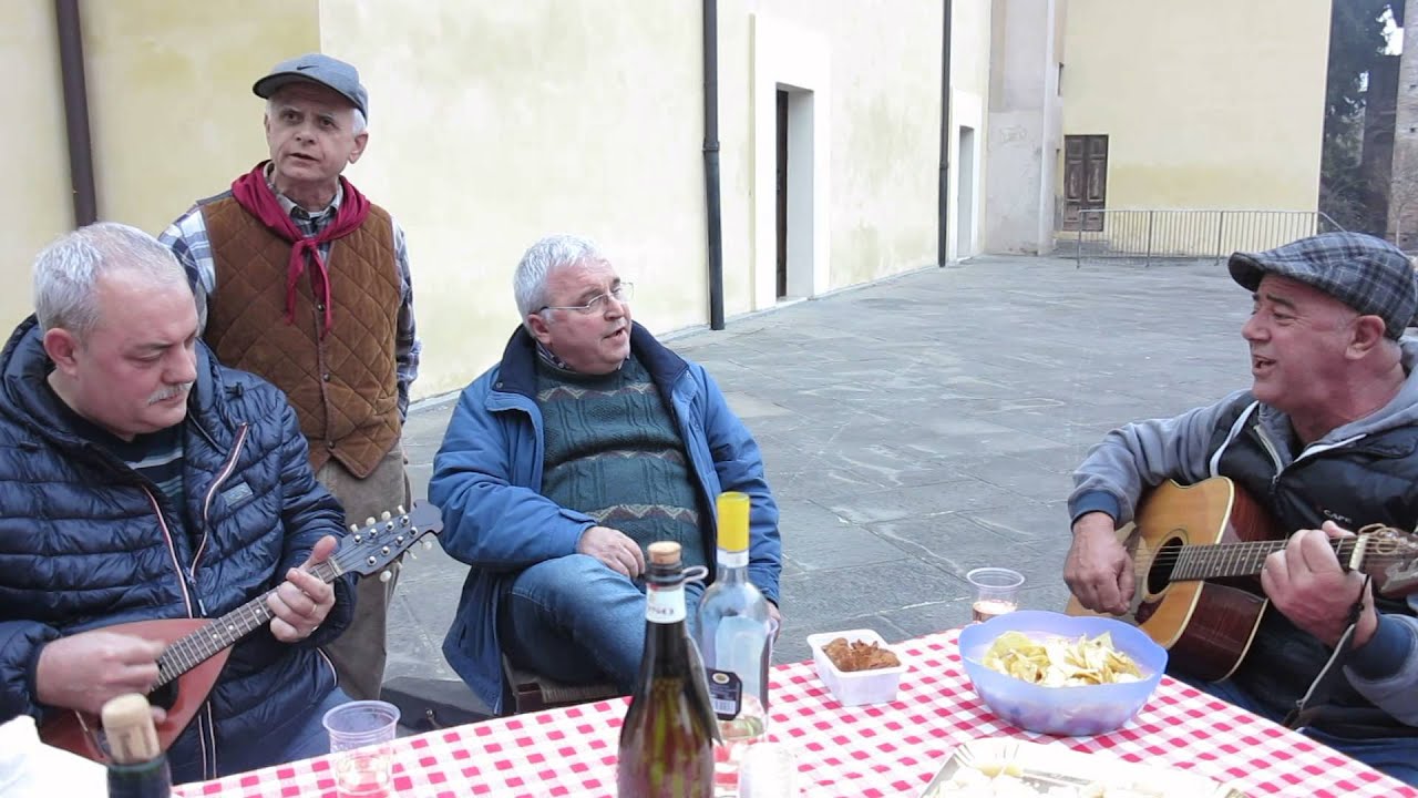 Canto popolare in dialetto bresciano a Cigole (Brescia). Sagra di San Martino.