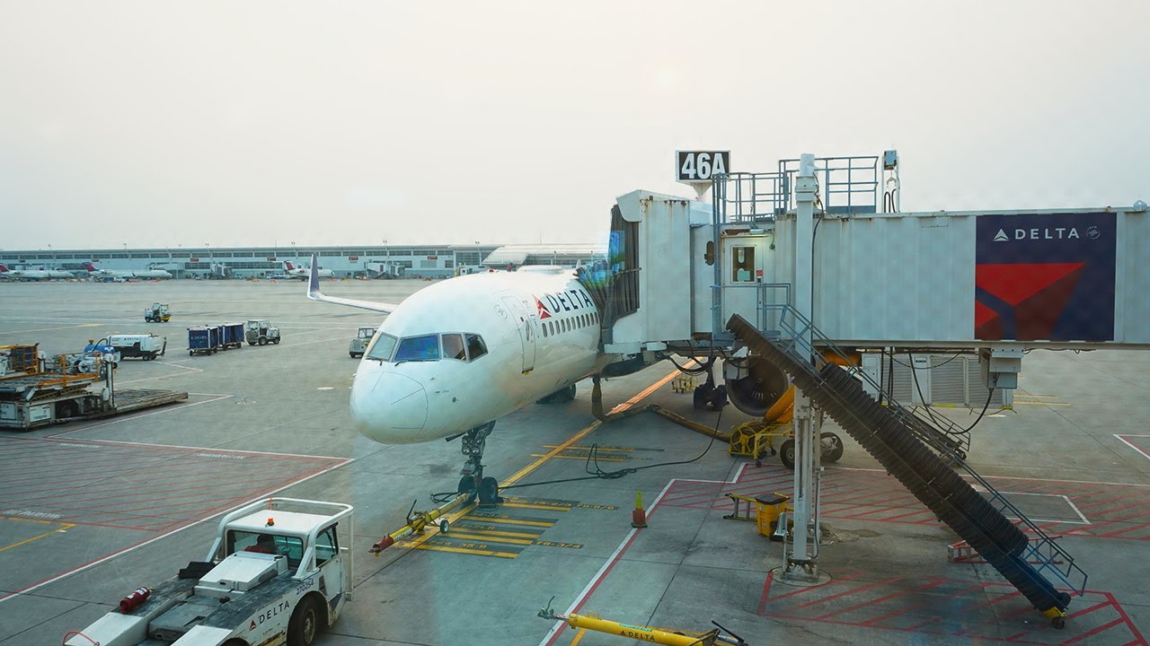 My First Flight Review... Again! | Delta 757-200 | Detroit - Los Angeles | Economy